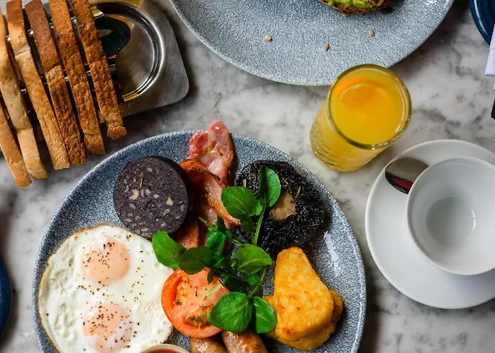 Top-rated Hotels Near Cowgate Edinburgh