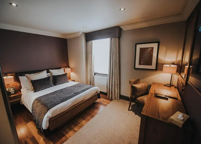 Top Hotels in Southside of Glasgow